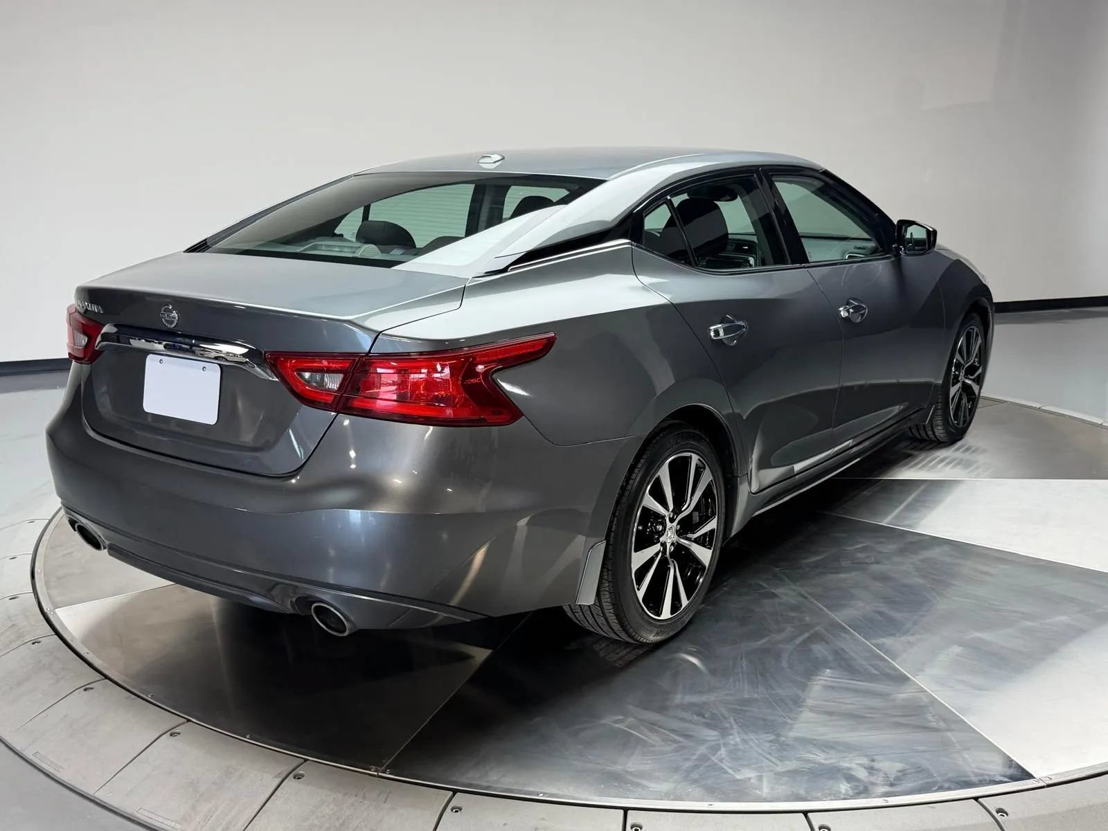 Used 2018 Nissan Maxima 3.5 S FWD image 2
