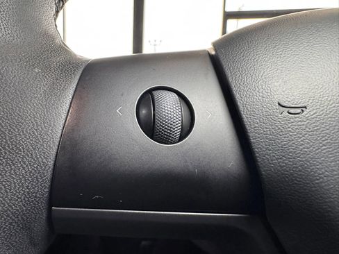 Used 2021 Tesla Model 3 Long Range image 22