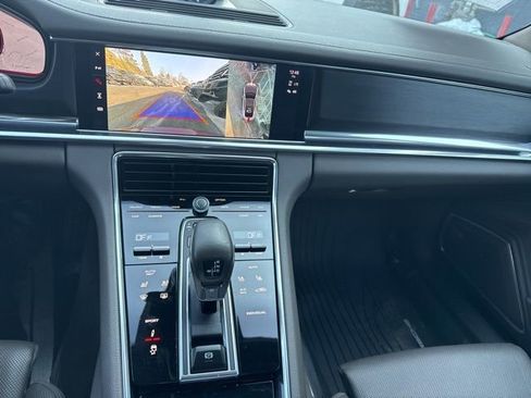 Used 2022 Porsche Panamera 4 Platinum Edition image 11