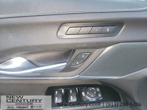 Used 2023 Cadillac CT4 V Blackwing w/ Driver Assist Package image 17