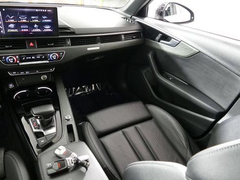 Used 2023 Audi A4 2.0T Premium w/ Convenience Package AWD/4WD image 25