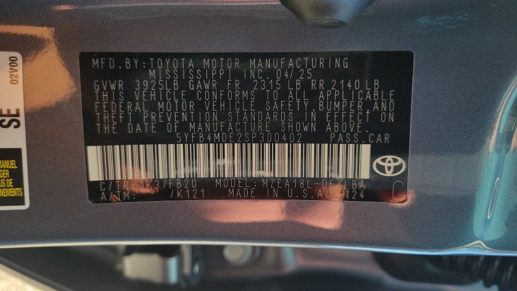 Certified 2025 Toyota Corolla LE FWD image 22