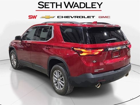 Used 2024 Chevrolet Traverse LT image 5