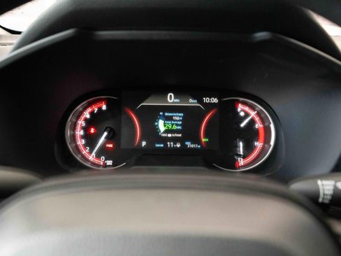 Used 2025 Toyota RAV4 XLE image 16