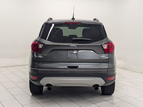 Used 2019 Ford Escape SEL image 8