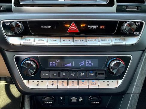 Used 2018 Hyundai Sonata SEL w/ Tech Package 04 FWD image 17