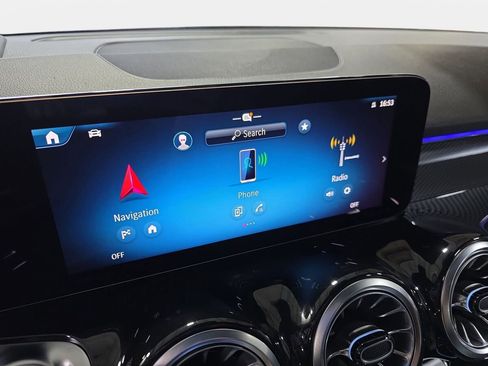 New 2026 Mercedes-Benz GLB 35 AMG 4MATIC image 21