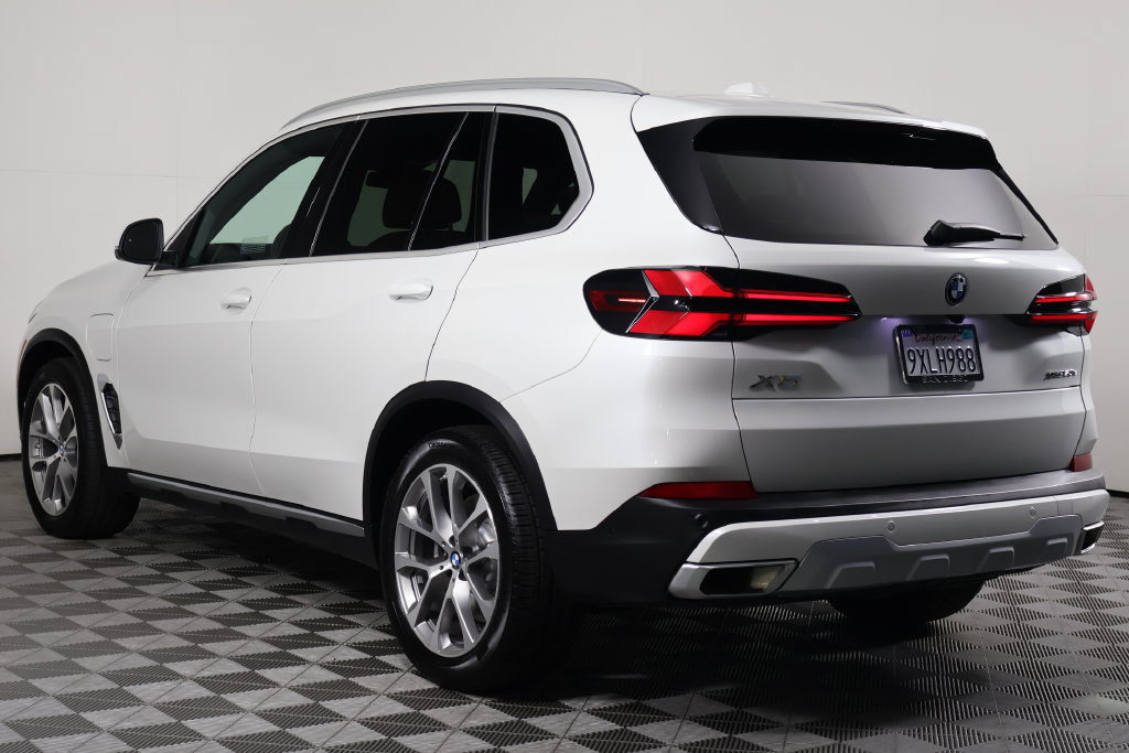 Used 2026 BMW X5 xDrive50e w/ Executive Package AWD/4WD image 6