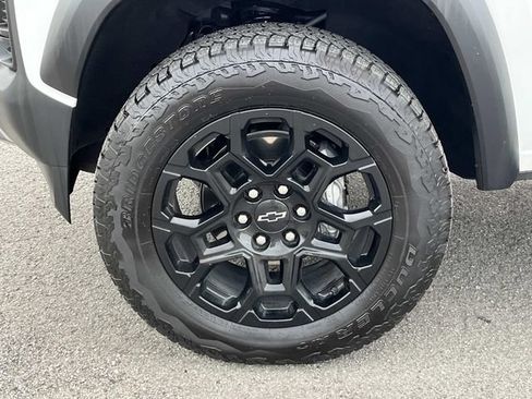 Used 2026 Chevrolet Colorado Trail Boss AWD/4WD image 10