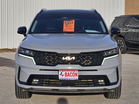 Used 2023 Kia Sorento SX image 2