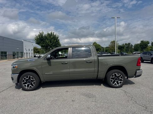 Used 2026 RAM 1500 Laramie AWD/4WD image 9