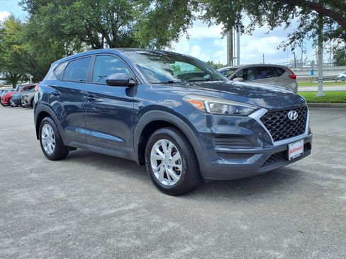 Used 2020 Hyundai Tucson SE FWD image 2