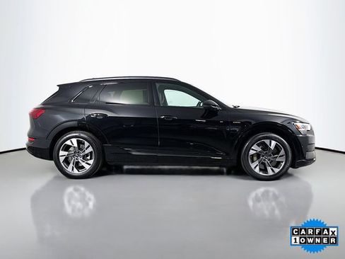 Used 2022 Audi e-tron Premium w/ Convenience Plus Package image 8