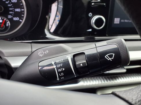 Used 2022 Kia K5 LXS image 27