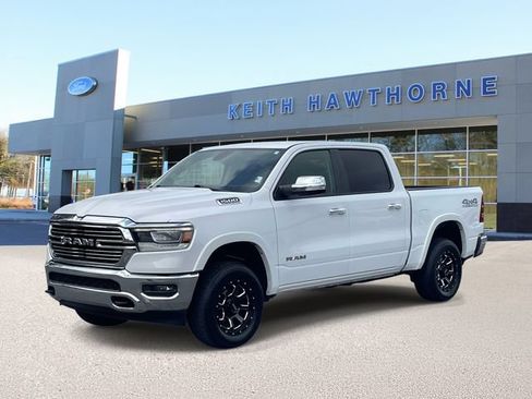 Used 2020 RAM 1500 Laramie w/ Off Road Group AWD/4WD image 3