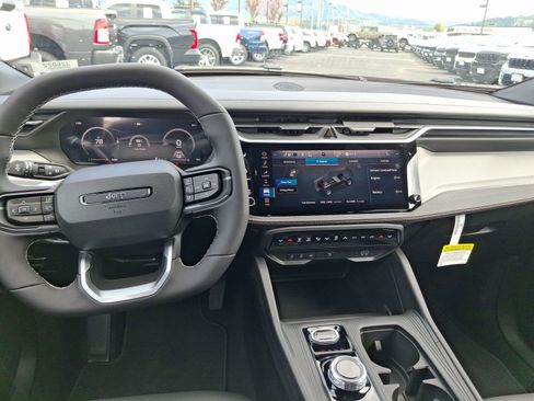 New 2026 Jeep Cherokee Limited AWD/4WD image 10