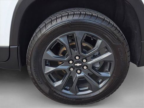 Used 2021 Chevrolet Traverse RS FWD image 23