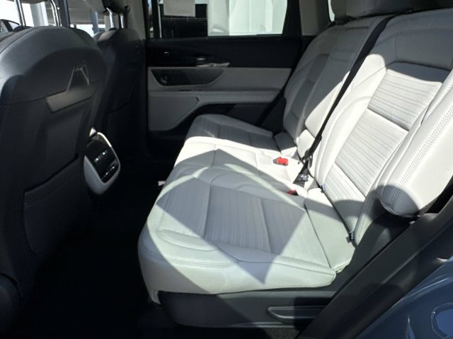New 2026 Lincoln Nautilus Reserve w/ Jet Appearance Package AWD/4WD image 14
