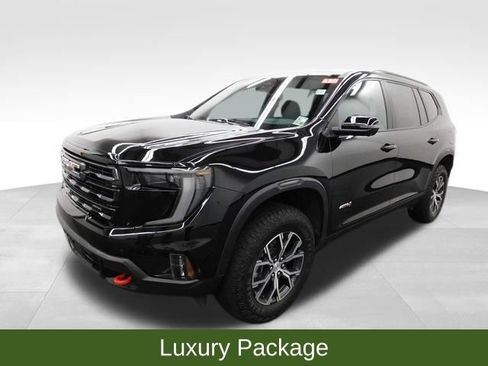 Used 2024 GMC Acadia AT4 w/ Luxury Package image 5