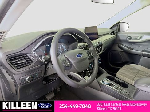 Used 2022 Ford Escape SE w/ SE Sport Appearance Package FWD image 10