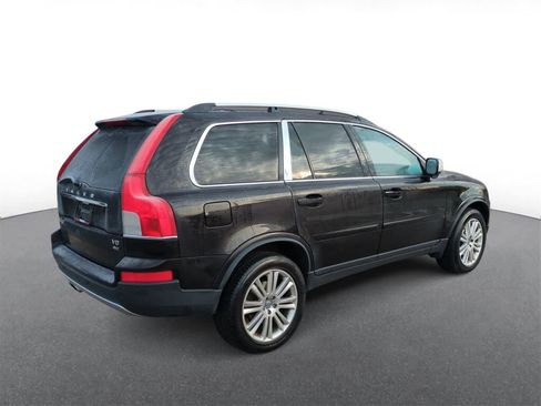 Used 2010 Volvo XC90 V8 image 8