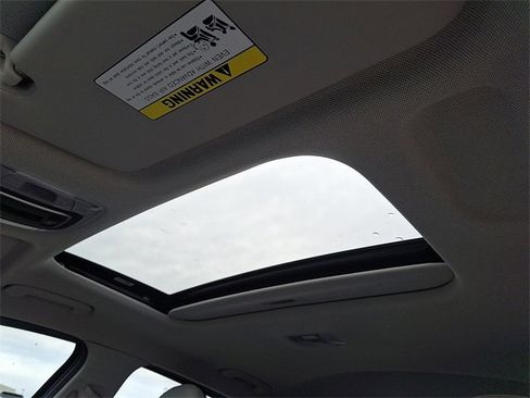 Certified 2022 Hyundai Elantra Limited image 14