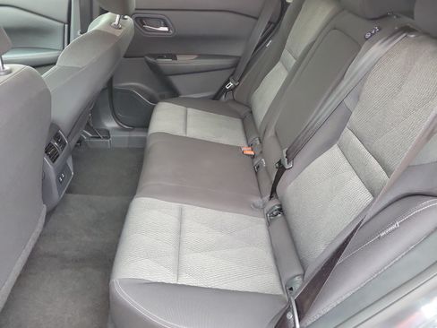 Used 2025 Nissan Rogue SV AWD/4WD image 12