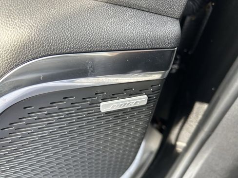 Used 2024 GMC Acadia Elevation image 34