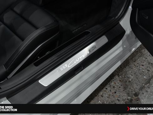 Used 2022 Porsche 911 Carrera S w/ Premium Package image 23