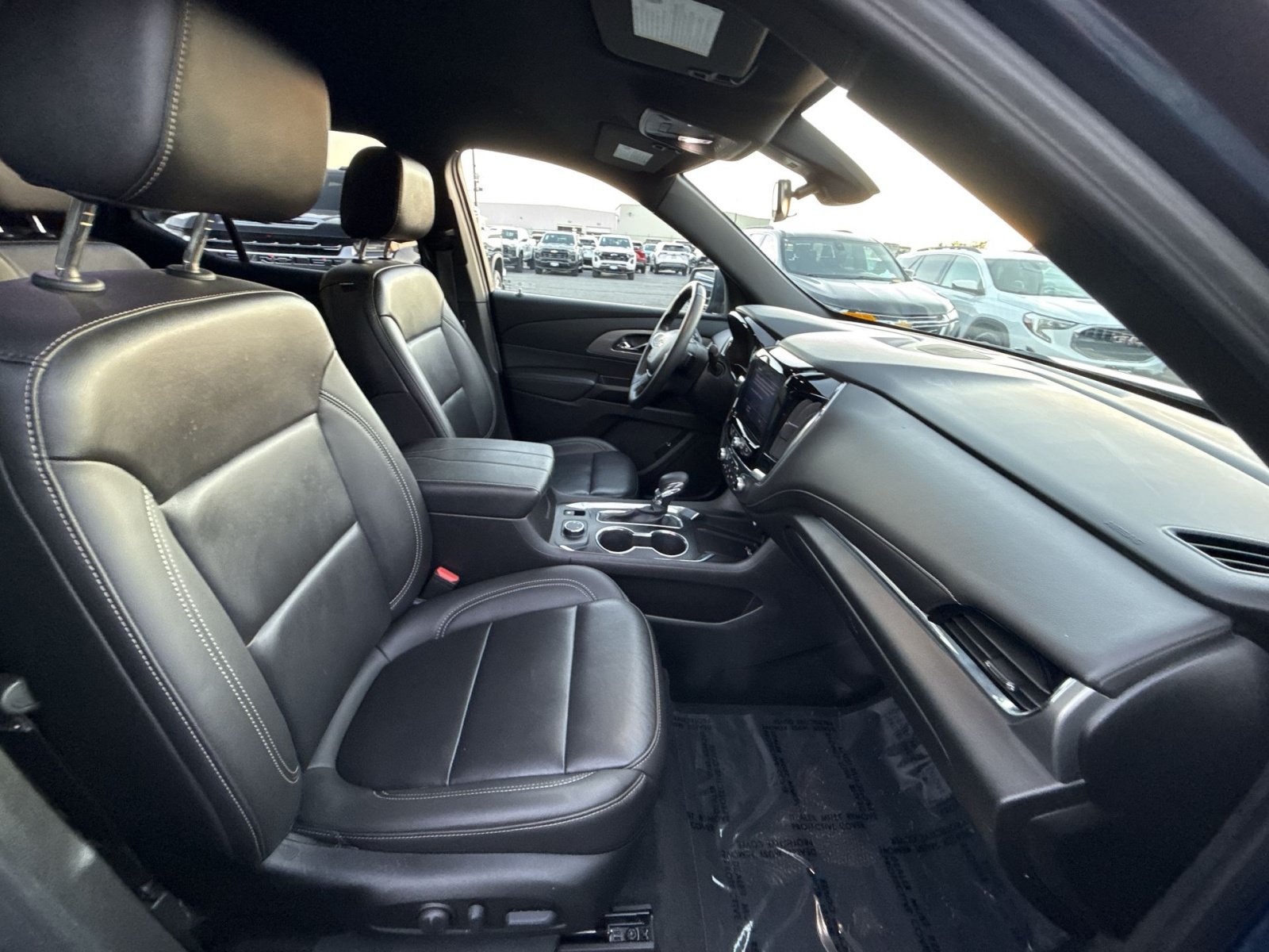 Used 2023 Chevrolet Traverse LT AWD/4WD image 28