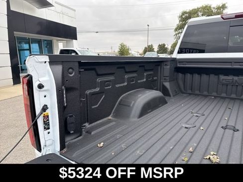 New 2026 GMC Sierra 2500 SLT w/ SLT Premium Package AWD/4WD image 18