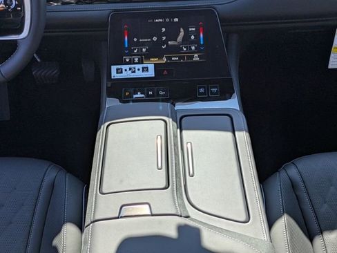 New 2026 INFINITI QX80 Autograph w/ Premium Cargo Package image 20