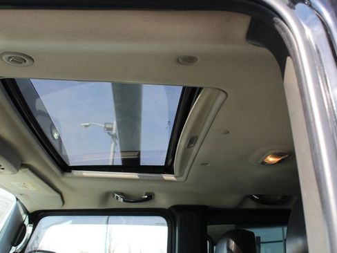 Used 2006 HUMMER H2 Luxury image 16