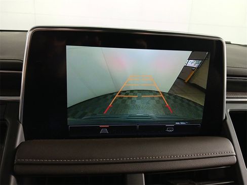 Used 2023 GMC Yukon SLT image 13