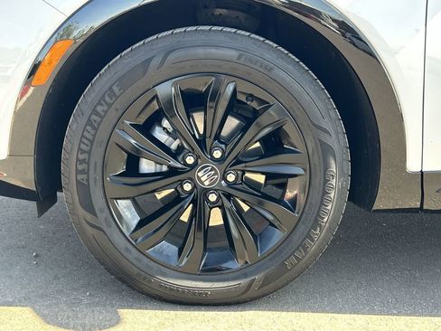 Used 2024 Buick Envista Sport Touring w/ Convenience II Package FWD image 33