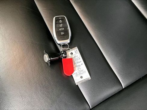 Used 2023 Nissan Rogue SL image 10