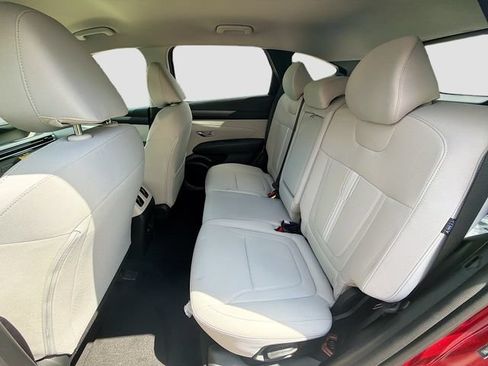 Used 2026 Hyundai Tucson SEL FWD image 24
