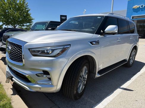 Used 2022 INFINITI QX80 Luxe AWD/4WD image 2