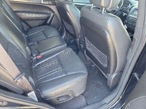 Used 2014 Kia Sorento SX w/ 3rd Row Package FWD image 13
