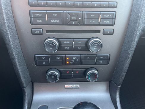 Used 2010 Ford Mustang GT Premium image 15