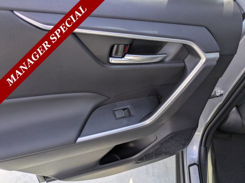 New 2025 Toyota RAV4 XLE image 15