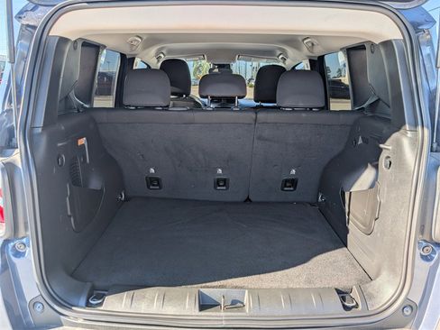 Used 2023 Jeep Renegade Latitude image 28