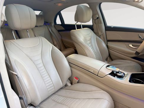Used 2019 Mercedes-Benz S 560 Sedan w/ AMG Line Exterior image 28