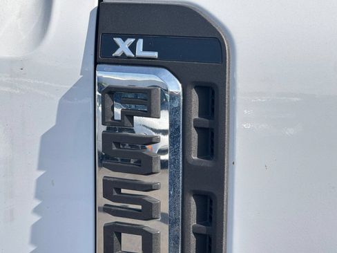 New 2024 Ford F550 2WD Regular Cab Super Duty image 17