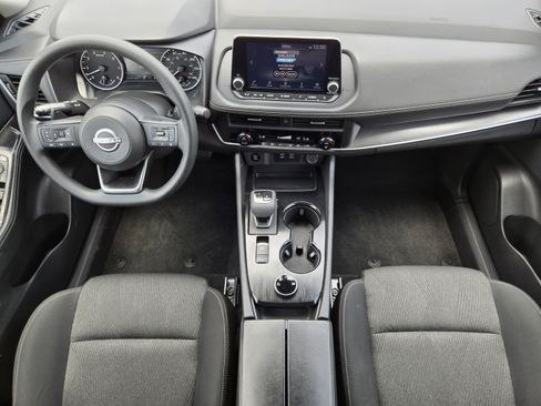 Used 2024 Nissan Rogue SV AWD/4WD image 23