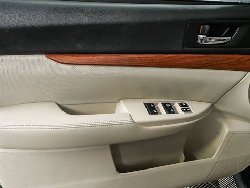 Used 2014 Subaru Outback 2.5i Limited image 11