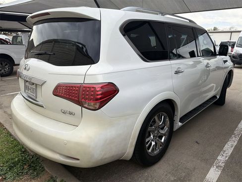 Used 2014 INFINITI QX80 Base w/ Theater Package image 3