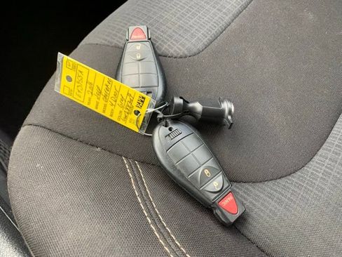 Used 2016 Jeep Cherokee Latitude w/ Comfort & Sound Group image 20