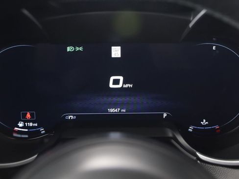 Used 2024 Alfa Romeo Stelvio Veloce image 14