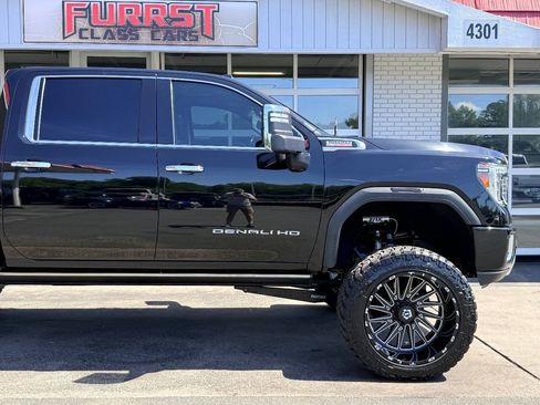 Used 2021 GMC Sierra 2500 Denali w/ Denali Ultimate Package AWD/4WD image 12